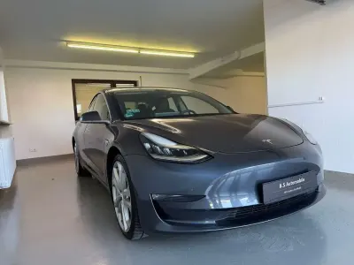 Brugt Tesla Model 3 Performance 377 kW (513 HK) 2020 Grå Sedan