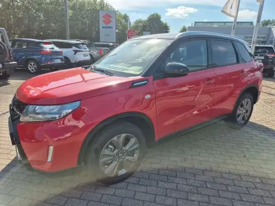 Neu Suzuki Vitara Comfort 110 PS (80 kW) 2026 Rot SUV