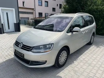 Gebraucht VW Sharan Highline 140 PS (102 kW) 2010 Gold Van / Kleinbus