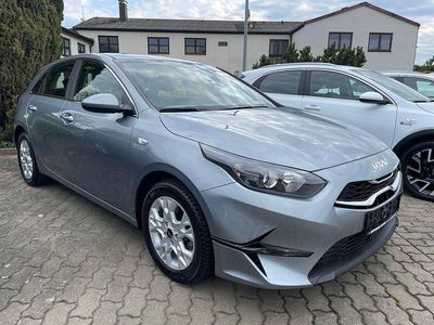 Second-hand Kia Ceed Vision 140 CP (102 kW) 2024 Argintiu Hatchback