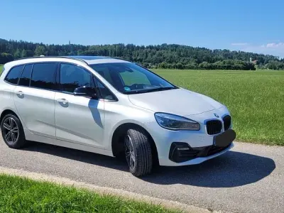 Gebraucht BMW 218 Gran Tourer Sport Line 150 PS (110 kW) 2019 Weiß Van / Kleinbus