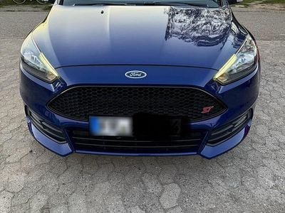Gebraucht Ford Focus ST 250 PS (183 kW) 2017 Blau Kombi