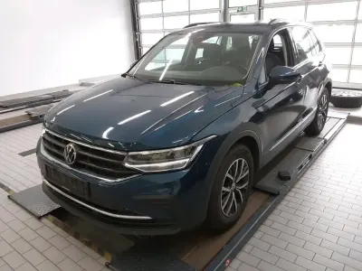 Gebraucht VW Tiguan R 150 PS (110 kW) 2022 Nightshade blue metallic SUV