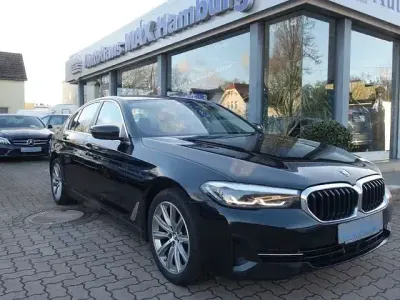 Używany BMW 520 Sport Line 190 KM (139 kW) 2021 Czarny Sedan/Limuzyna