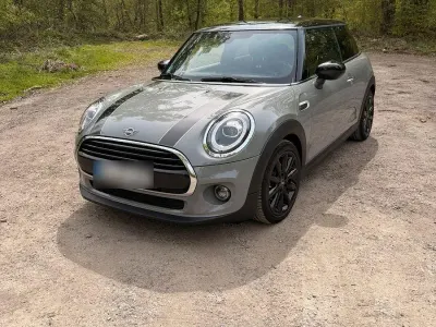 Usado Mini Cooper 136 HP (100 kW) 2019 Cinzento Citadino