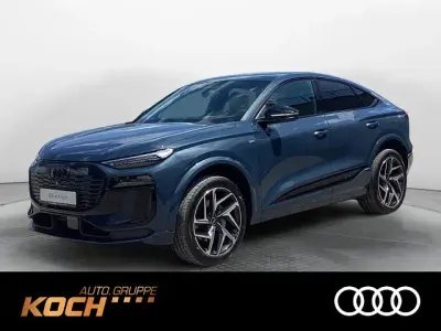 Neu Audi Q6 Sportback e-tron Business 225 kW (306 PS) 2026 Blau SUV
