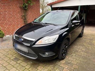 gebraucht Ford Focus 1,6 Viva Schwarz Viva