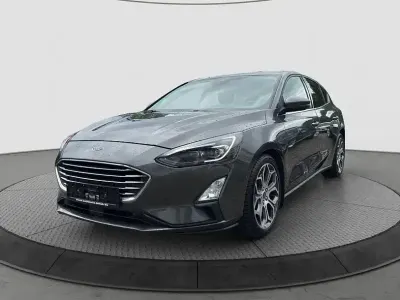 Gebraucht Ford Focus Titanium 150 PS (110 kW) 2020 Grau Limousine