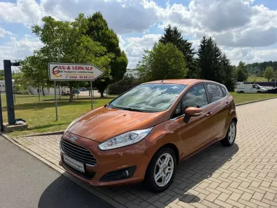 Gebraucht Ford Fiesta Titanium 80 PS (58 kW) 2013 Braun Limousine