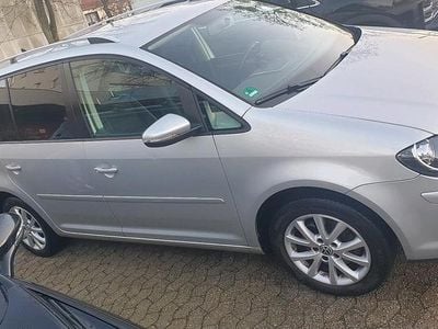 Gebraucht VW Touran 2010 Silber Van / Kleinbus