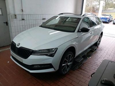 Gebraucht Skoda Superb SportLine 280 PS (205 kW) 2022 Moonweiss metallic Kombi