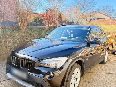 Gebraucht BMW X1 150 PS (110 kW) 2010 Schwarz SUV