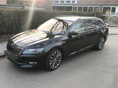 Gebraucht Skoda Superb LAURIN & KLEMENT 190 PS (139 kW) 2015 Schwarz Kombi