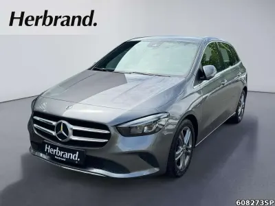 Gebraucht Mercedes B200 Progressive 163 PS (119 kW) 2019 Metalliclack mountaingrau Kleinwagen