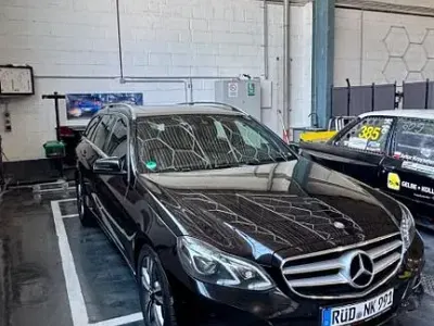 Gebraucht Mercedes E350 258 PS (189 kW) 2016 Schwarz Kombi