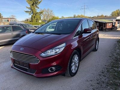Usata Ford S-MAX Titanium 239 CV (175 kW) 2018 Rosso Monovolume