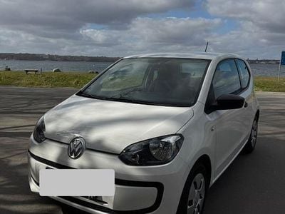 Second-hand VW up! 60 CP (44 kW) 2015 Alb Hatchback