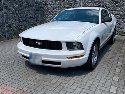 Usata Ford Mustang S 216 CV (158 kW) 2007 Bianco Coupé