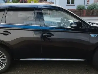 Gebraucht Mitsubishi Outlander P-HEV Spirit 224 PS (164 kW) 2019 Schwarz SUV