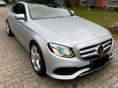 Usata Mercedes E350 258 CV (189 kW) 2016 Argento Berlina