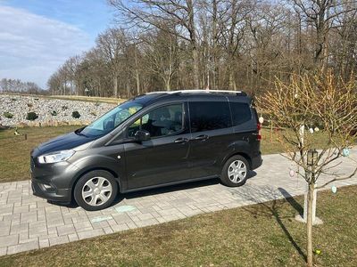 Gebraucht Ford Tourneo Courier 101 PS (74 kW) 2018 Grau Van / Kleinbus