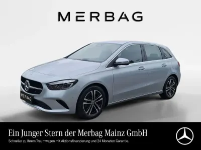 Używany Mercedes B200 Advanced Plus 163 KM (119 kW) 2025 Srebrny Minivan