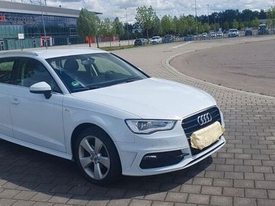 Weiß Gebraucht 2013 Audi A3 Sportback S-Line Kleinwagen | 16.700 € (Teuer)