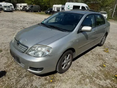 Begagnad Toyota Corolla Sol 97 HK (71 kW) 2006 Silver Sedan