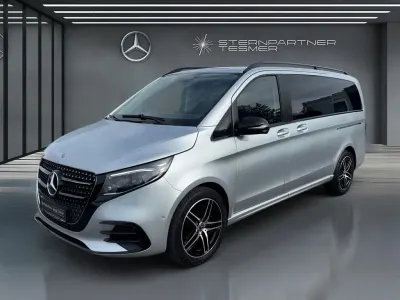Usata Mercedes V300 Avantgarde 237 CV (174 kW) 2025 Argento Monovolume