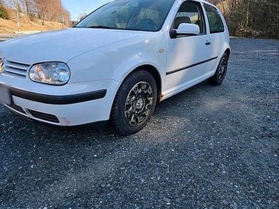 Gebraucht VW Golf IV 101 PS (74 kW) 1999 Weiß