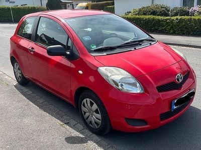 Usata Toyota Yaris 69 CV (50 kW) 2009 Rosso Utilitaria