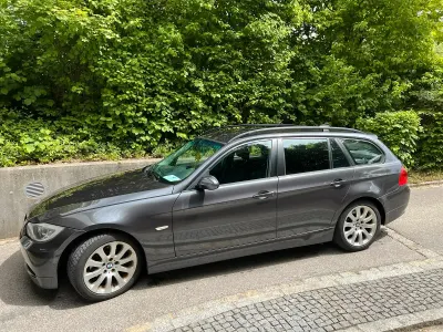 Gebraucht BMW 320 163 PS (119 kW) 2007 Grau Kombi