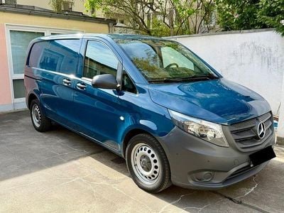 Gebraucht Mercedes Vito 190 PS (139 kW) 2017 Blau Van