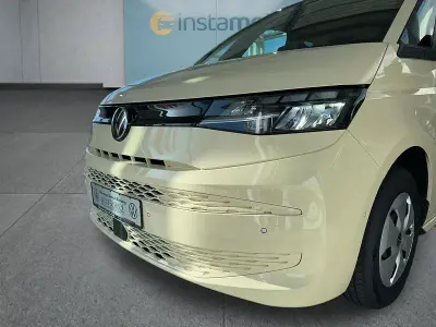 Nouă VW Multivan 150 CP (110 kW) 2026 Bej Monovolum