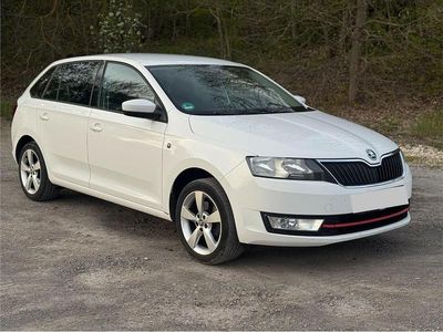 Usata Skoda Rapid 105 CV (77 kW) 2013 Bianco Utilitaria