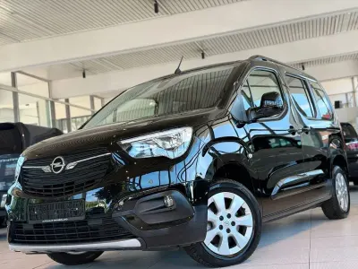 Gebraucht Opel Combo Life Ultimate 131 PS (96 kW) 2022 Schwarz Van / Kleinbus