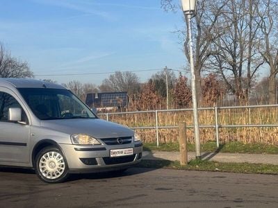 Gebraucht Opel Combo Edition 75 PS (55 kW) 2007 Silber Van / Kleinbus