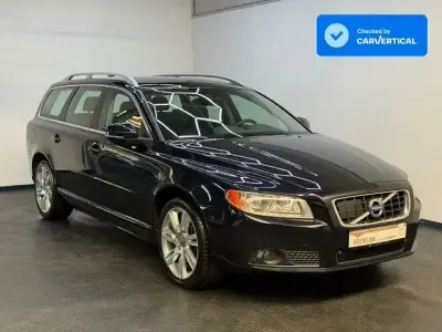 Używany Volvo V70 Summum 215 KM (158 kW) 2012 Niebieski Kombi