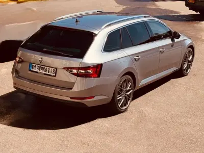 Gebraucht Skoda Superb Style 150 PS (110 kW) 2019 Schwarz Limousine