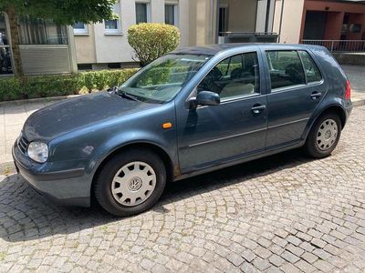VW Golf IV