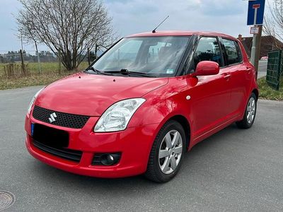 Gebraucht Suzuki Swift 102 PS (75 kW) 2010 Rot Kleinwagen