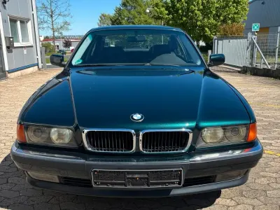 Käytetty BMW 728