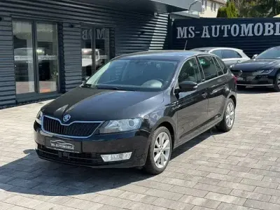 Gebraucht Skoda Rapid Joy 131 PS (96 kW) 2016 Schwarz Kleinwagen