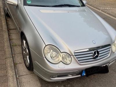 Second-hand Mercedes 320 218 CP (160 kW) 2003 Argintiu Coupe