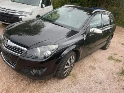 Gebraucht Opel Astra Sport 179 PS (131 kW) 2008 Schwarz Limousine