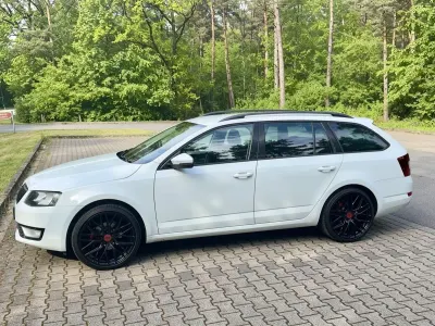 Gebraucht Skoda Octavia Ambition 110 PS (80 kW) 2015 Weiß Kombi