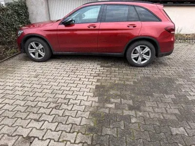 Gebraucht Mercedes GLC220 AMG line 194 PS (142 kW) 2019 Rot SUV