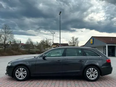 Gebraucht Audi A4 100 PS (73 kW) 2010 Grau Kombi