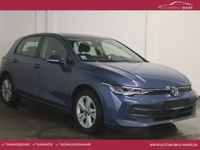Gebraucht VW Golf VIII Life 116 PS (85 kW) 2025 Blau Limousine