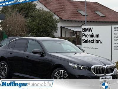 Neu BMW 550e M Sport 489 PS (359 kW) 2026 Grau Limousine